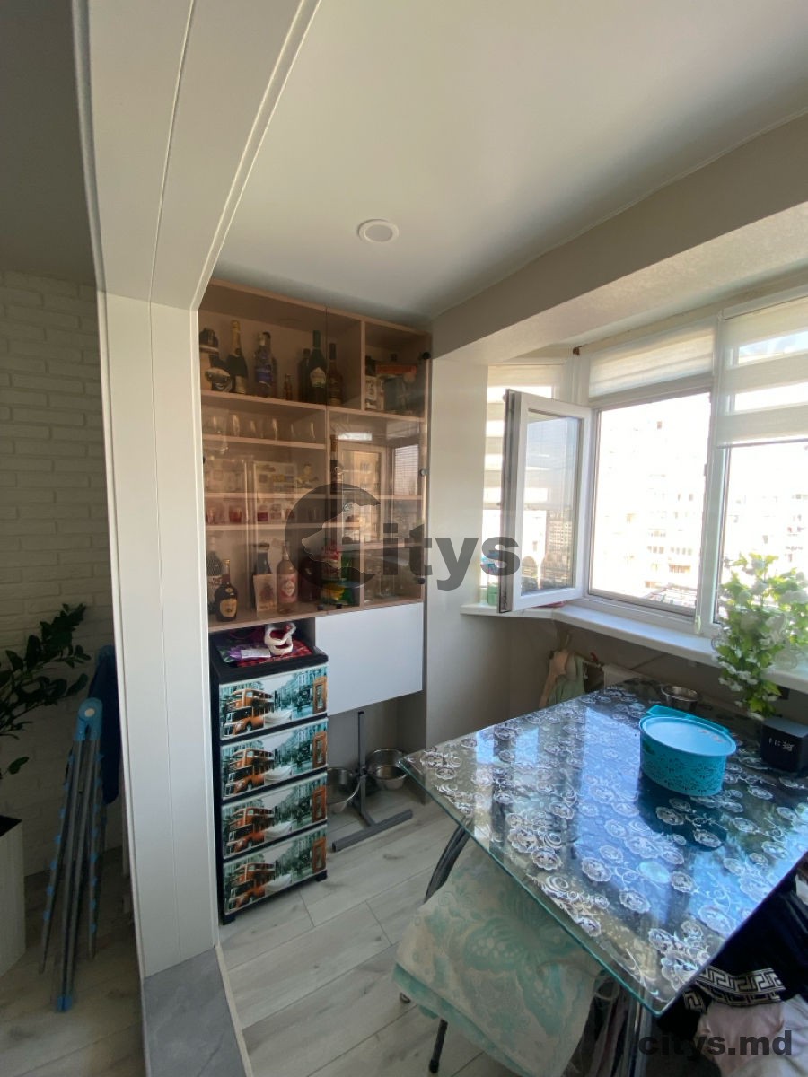 Apartament cu 2 camere, 50m², Cuza Vodă photo 7