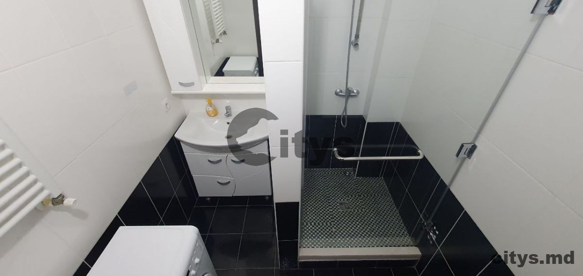 Chirie-Apartament cu 2 camere, 72m², str. Paris photo 4