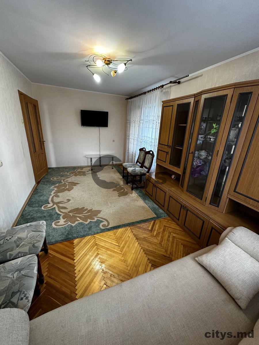 Chirie-Apartament cu 3 camere, 65m², str. Ginta Latină photo 1