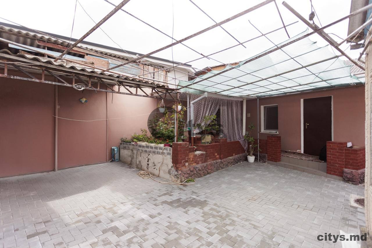 Дом с одним уровнем, 299м²,Centru, str-la 3 Caucaz photo 0