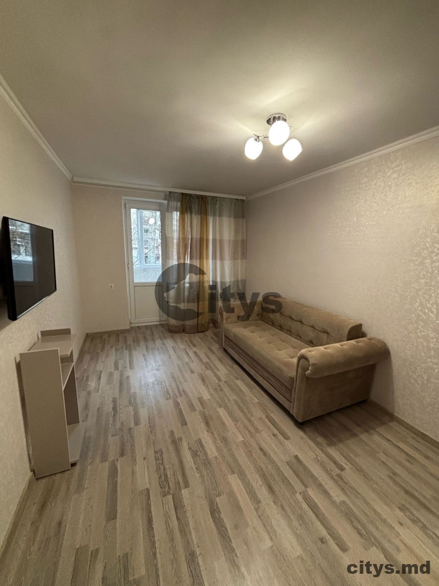 Apartament cu 1 cameră, 38m², Флорилор photo 5