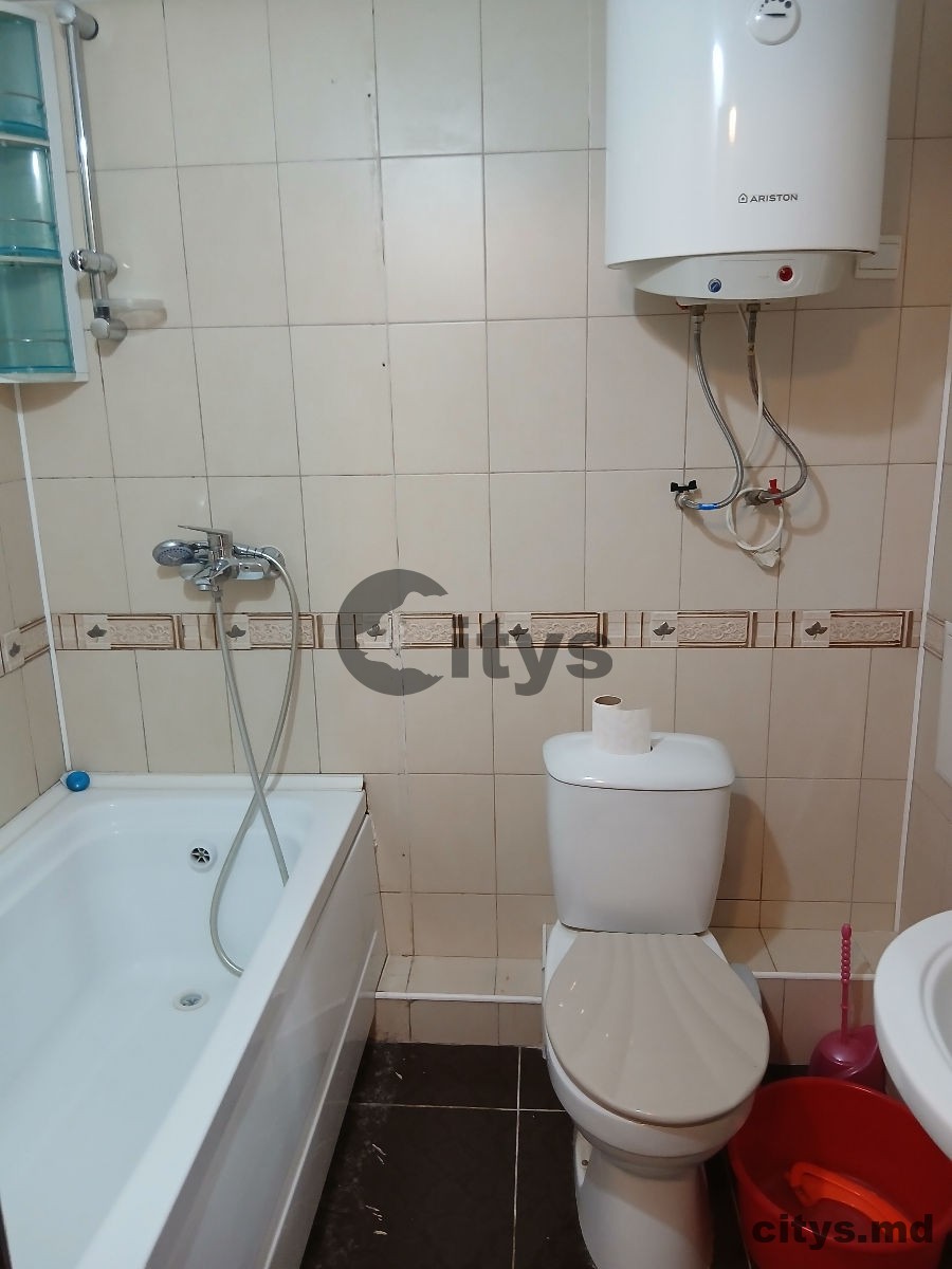 Apartament cu 1 cameră, 35m², Cuza Vodă photo 4