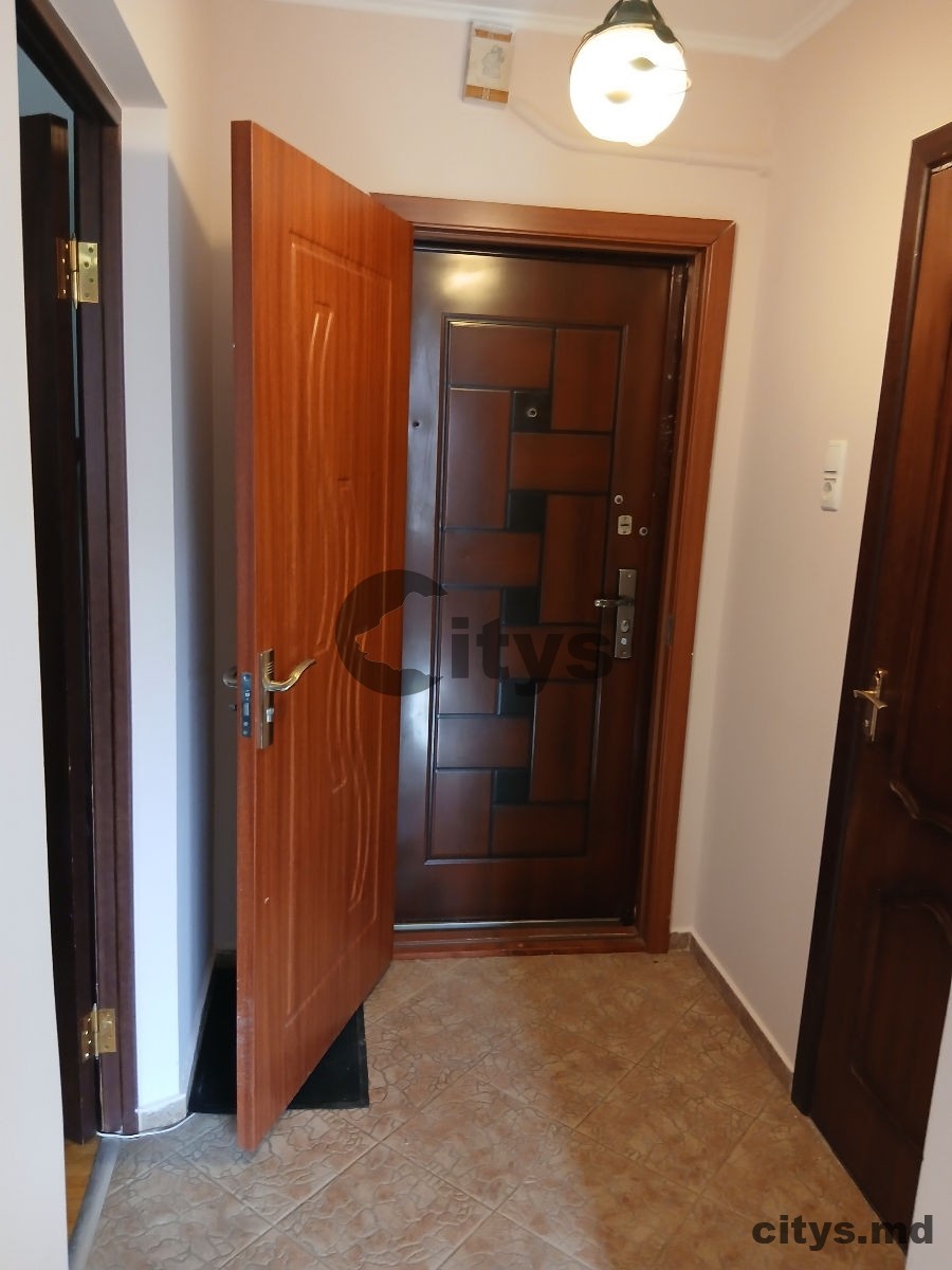 Apartament cu 1 cameră, 35m², Cuza Vodă photo 3