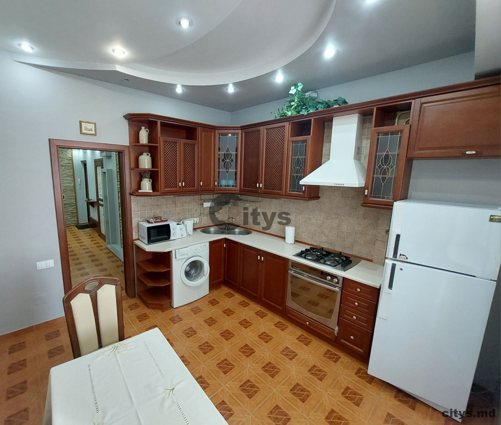 1 комнатная квартира, 68м², Decebal photo 7