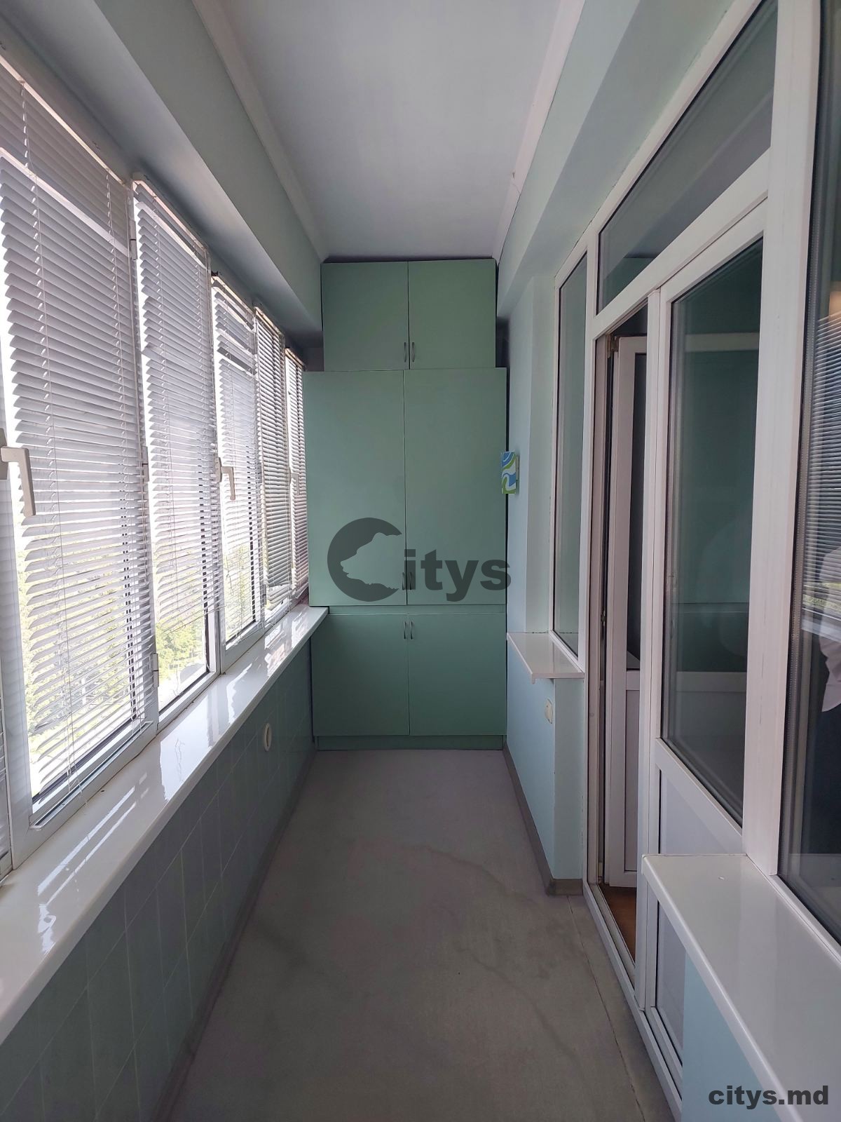 1 комнатная квартира, 68м², Decebal photo 15