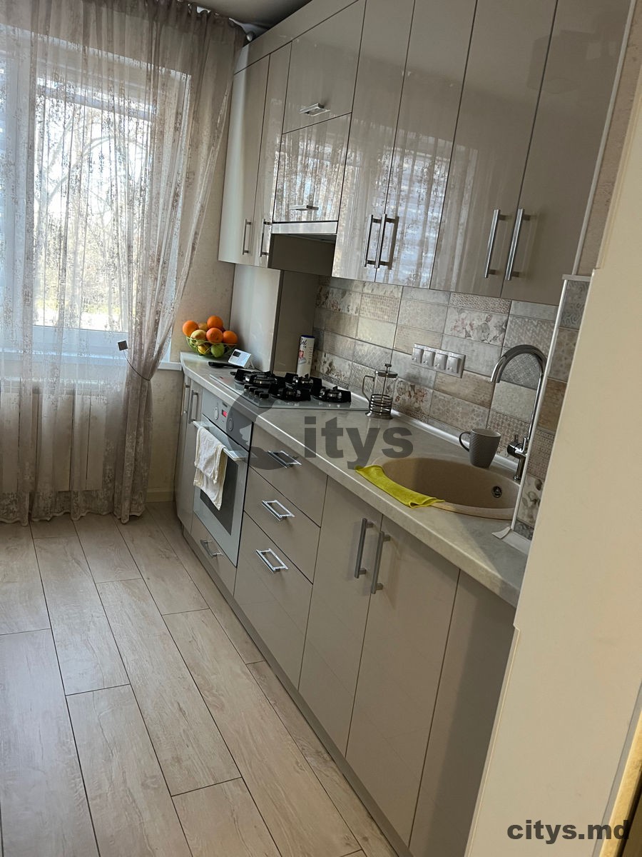 2-х комнатная квартира, 55м², str. Albișoara photo 0