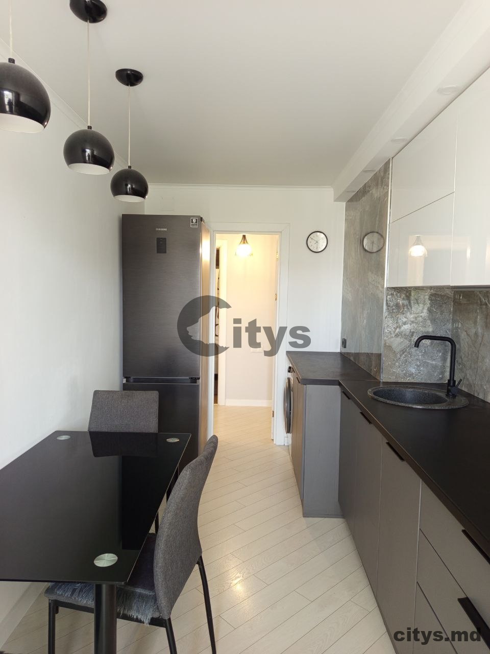 3-х комнатная квартира, 70м², Sarmizegetusa photo 9