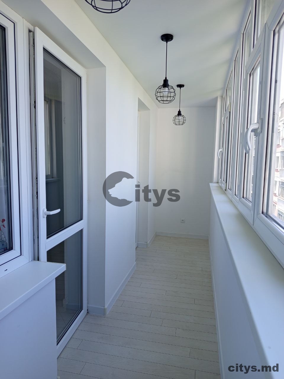 3-х комнатная квартира, 70м², Sarmizegetusa photo 3