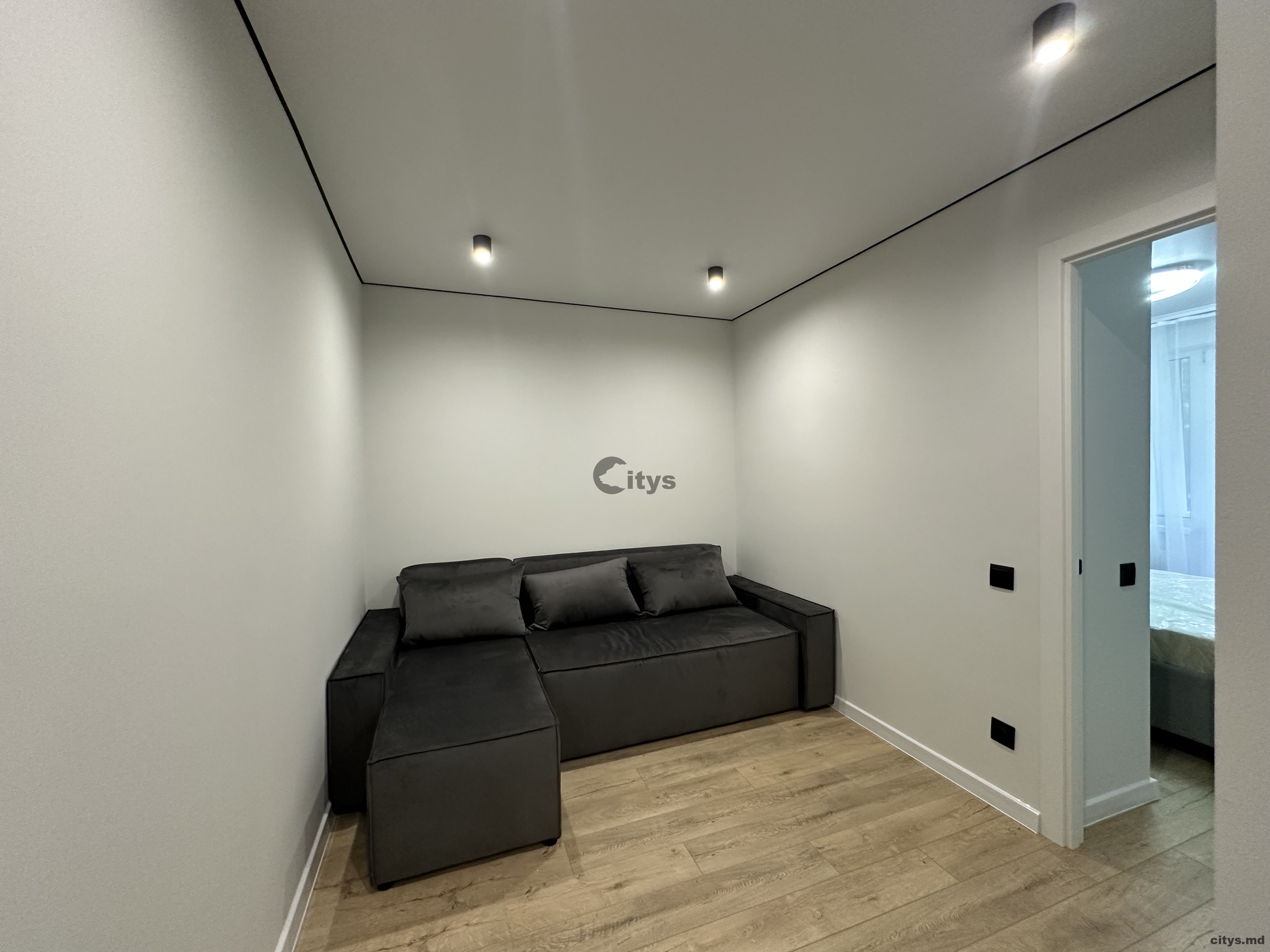 2-х комнатная квартира, 47м², Христо Ботев photo 1