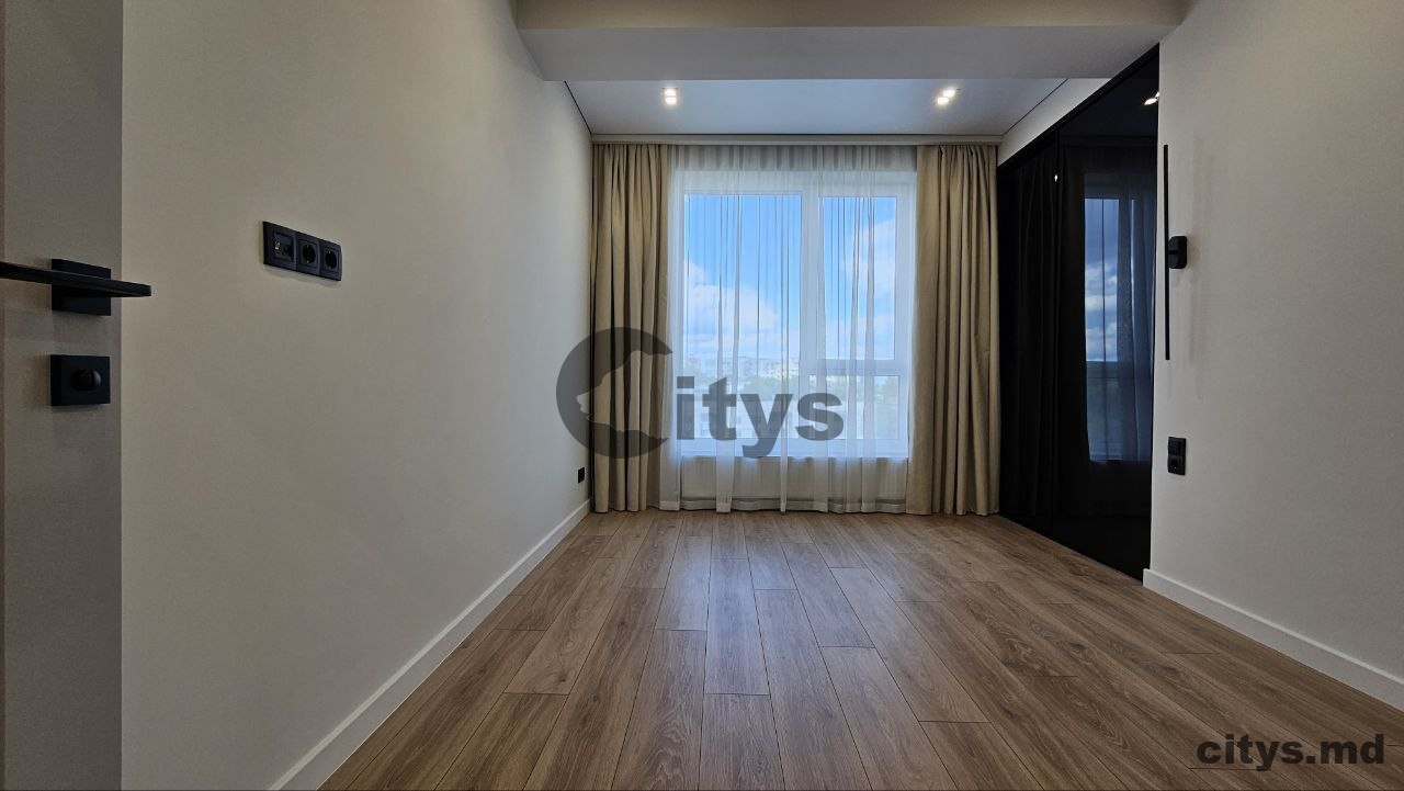 Apartament cu 3 camere, 85m², Жубиляра photo 4
