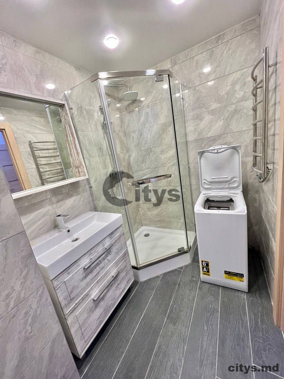 Apartament cu 3 camere, 59m², Бд. Москова photo 4