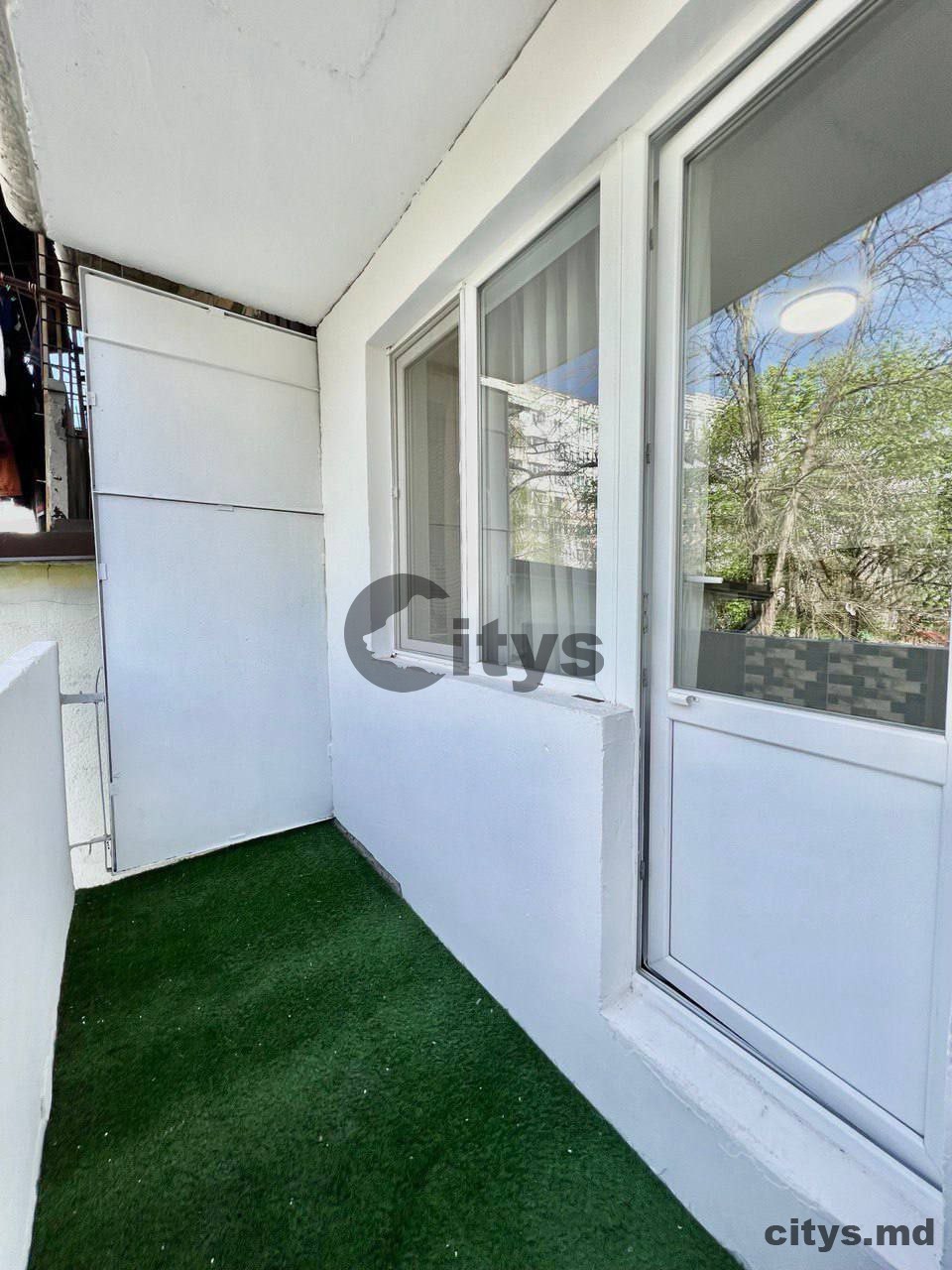 Apartament cu 3 camere, 59m², Бд. Москова photo 7