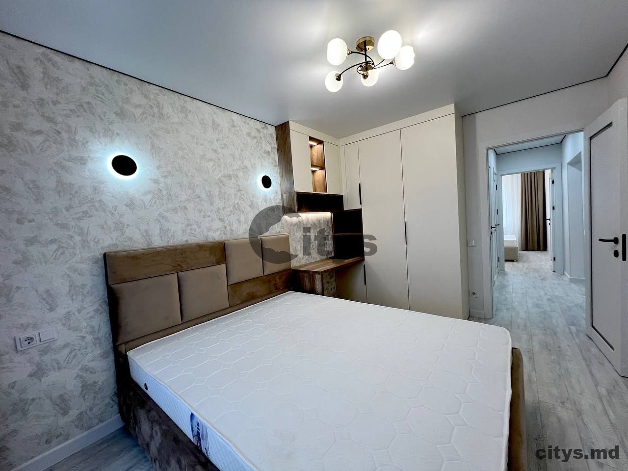 Apartament cu 2 camere, 70m², Л. Деляну photo 4