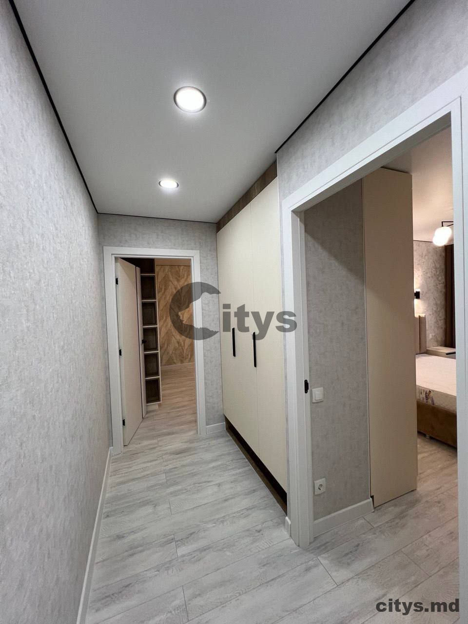 Apartament cu 3 camere, 80m², Садовяну photo 2