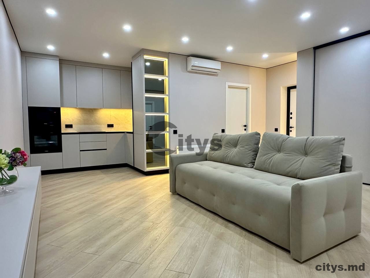 Apartament cu 2 camere, 67m², Тудор Владимиреску photo 1