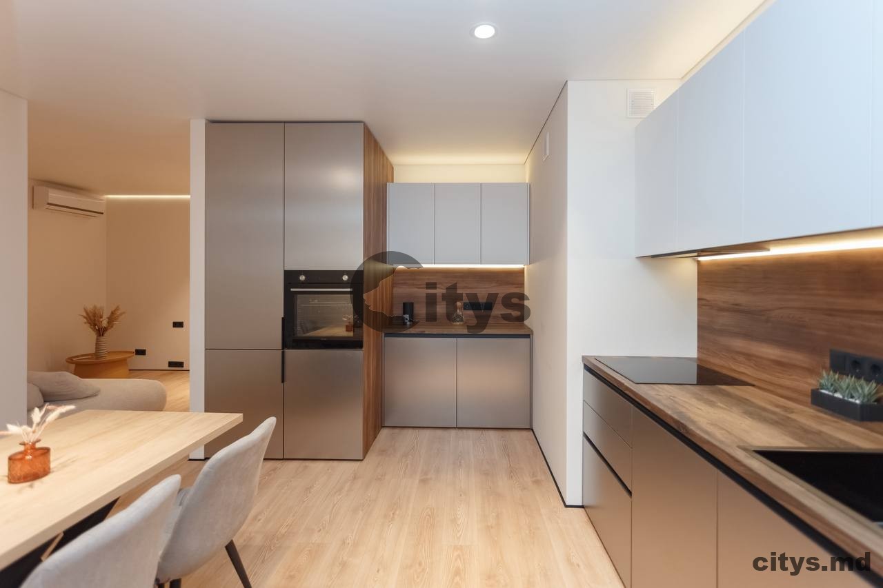 2-х комнатная квартира, 65м², Мирча чел Бэтрын photo 0