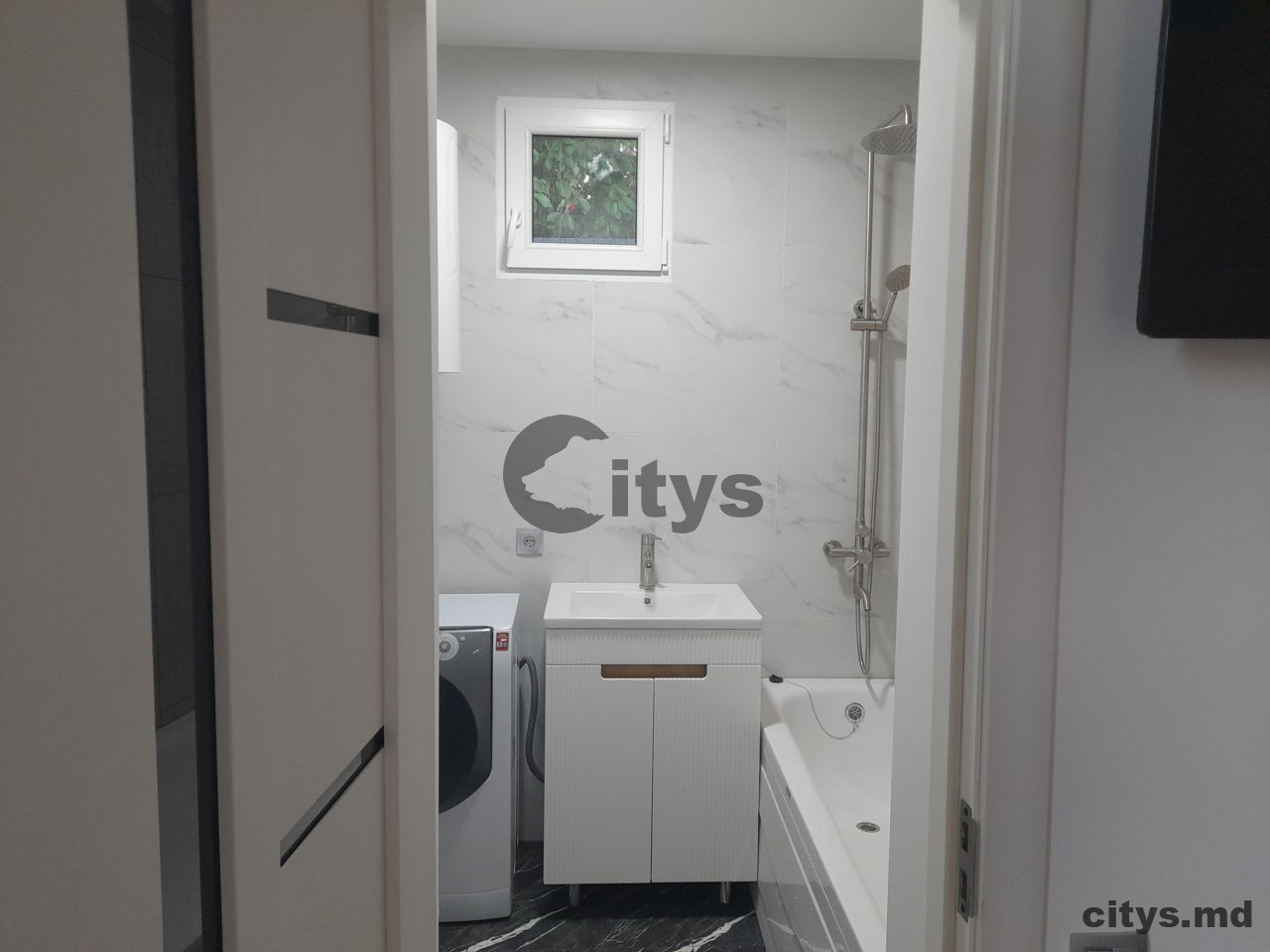 2-х комнатная квартира, 45м², Буюканы/В. Лупу 42 J photo 2