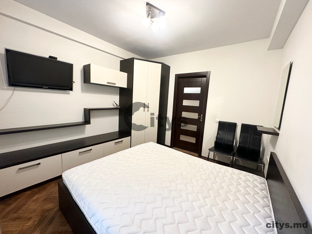 Apartament cu 2 camere, 50m², Miron Costin 6660 photo 2