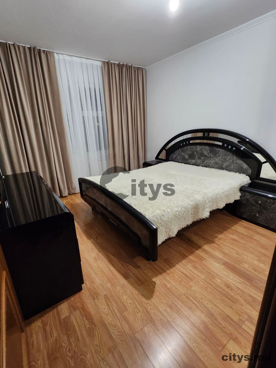 3-х комнатная квартира, 72м², Mircea cel Bătrân photo 1