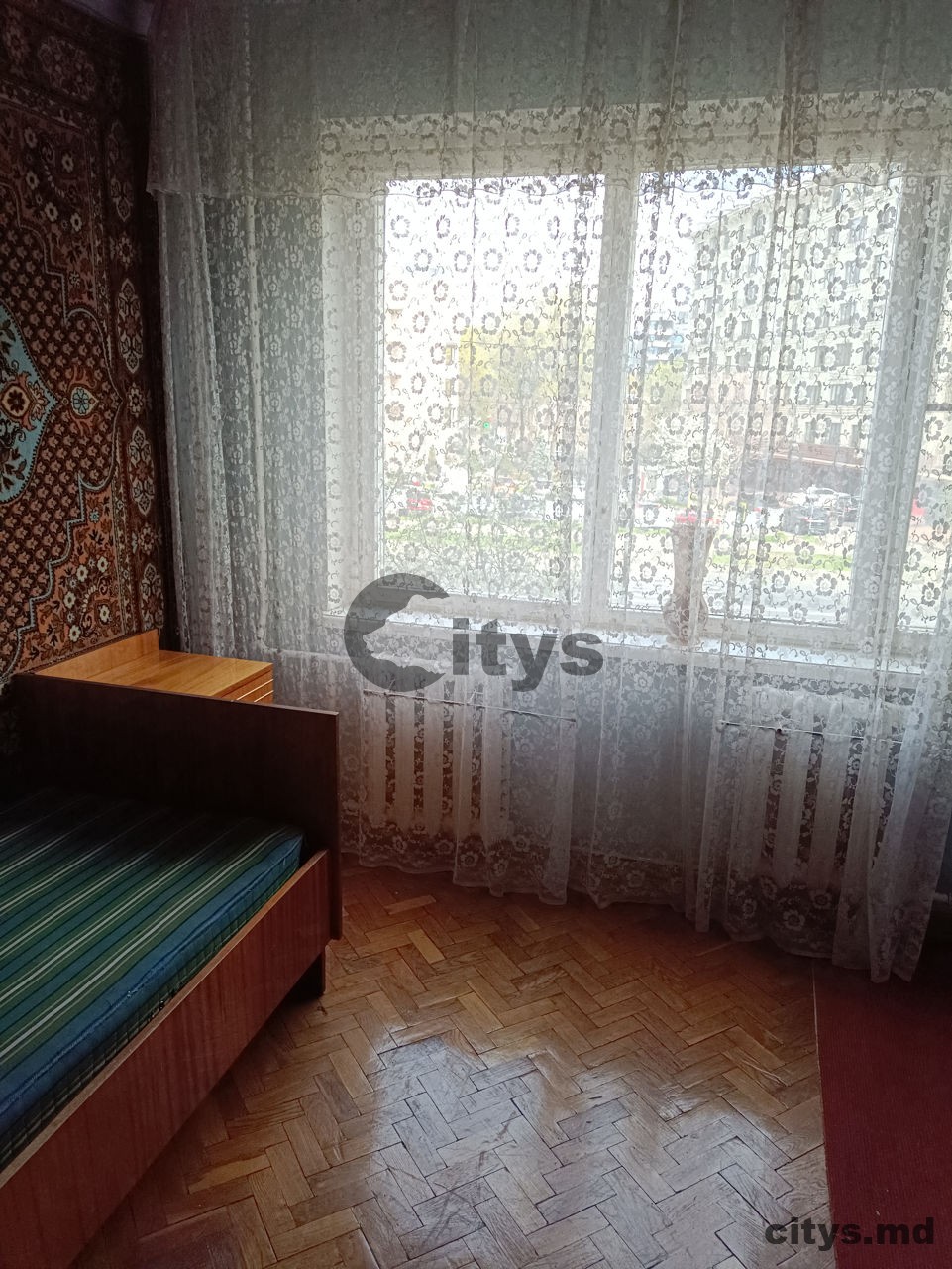 Apartament cu 3 camere, 72m², Str. Cahul photo 2