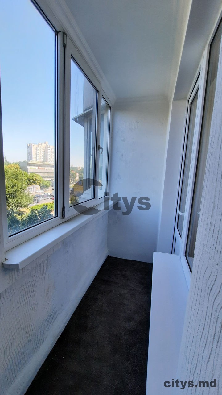 Apartament cu 3 camere, 74m², Str.Izmail photo 4