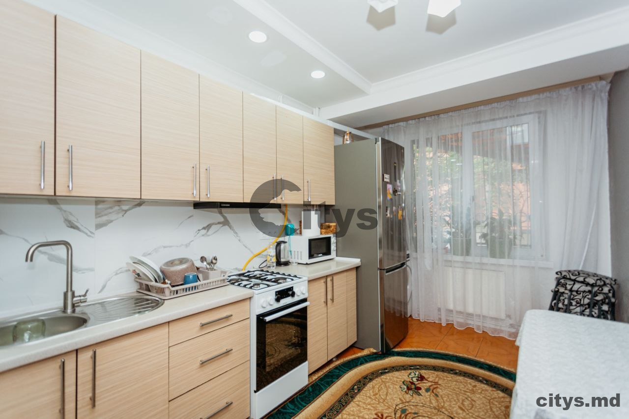 2-х комнатная квартира, 54м², Strada Sucevița photo 8