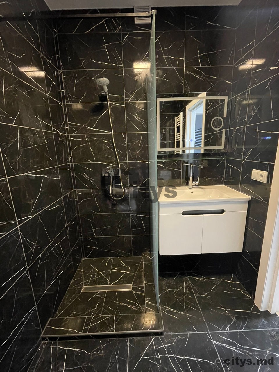 Apartament cu 1 cameră, 40m², str. Alexandru Cosmescu photo 2