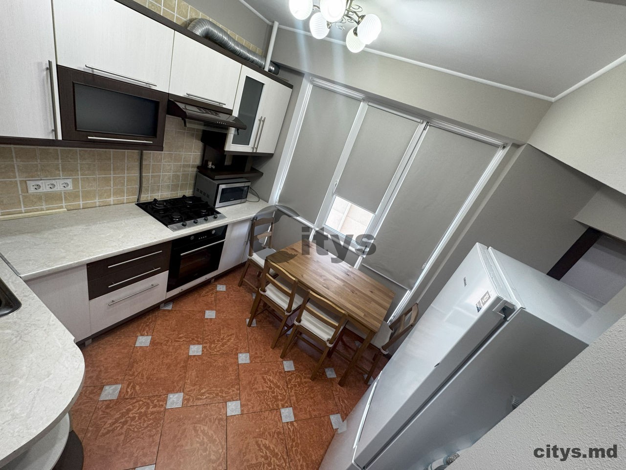 Apartament cu 3 camere, 80m², str.Ismail photo 2