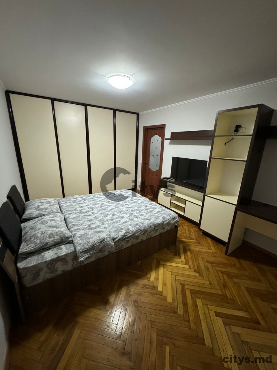 Apartament cu 2 camere, 50m², bd. Dacia photo 3