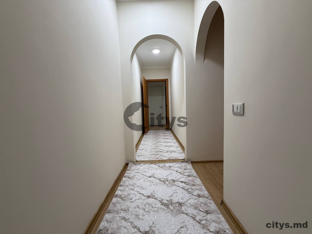 Apartament cu 2 camere, 50m², Botanica, str Pandurilor photo 1