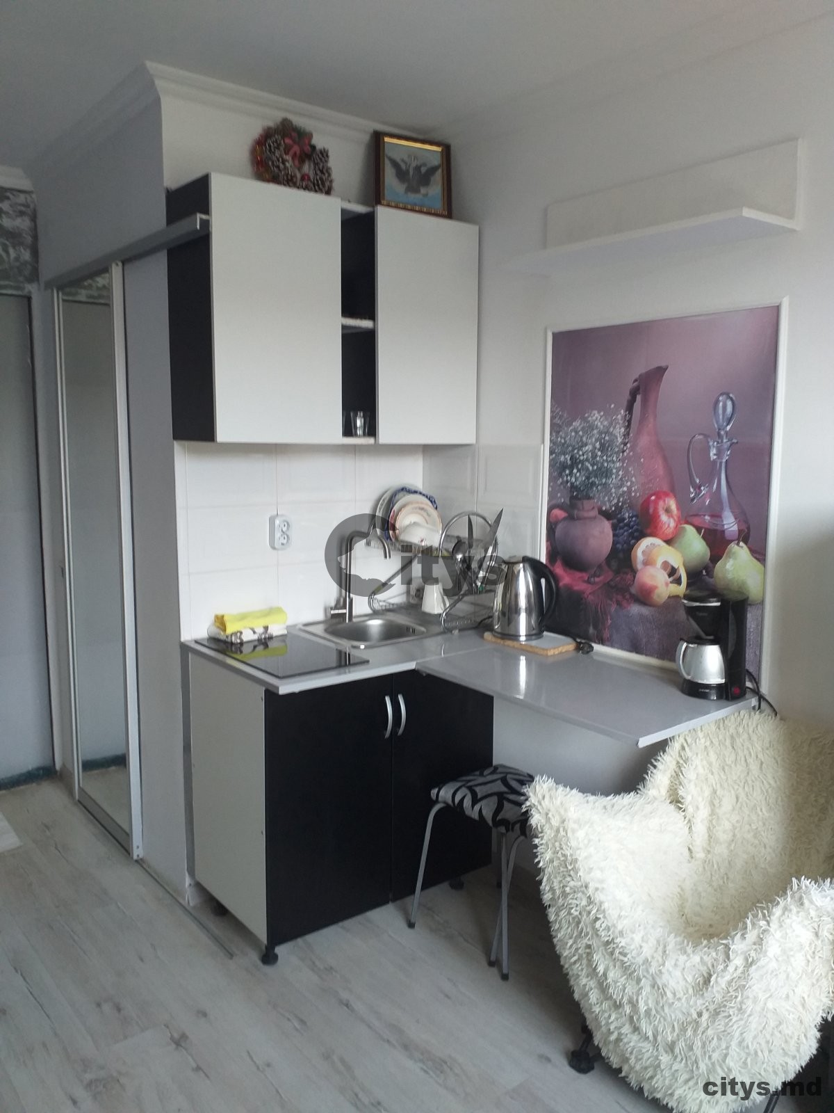 Chirie-Малосемейка, 17м², Каля Ешилор photo 3