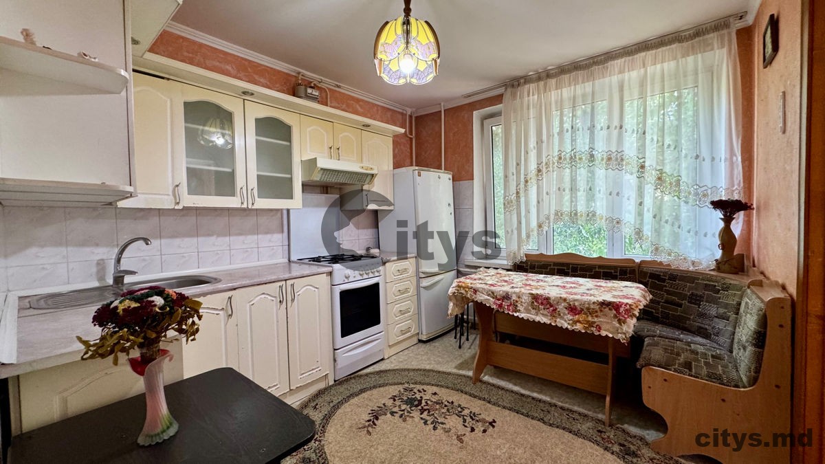 Apartament cu 2 camere, 47m², Buiucani, Ion Creangă photo 0