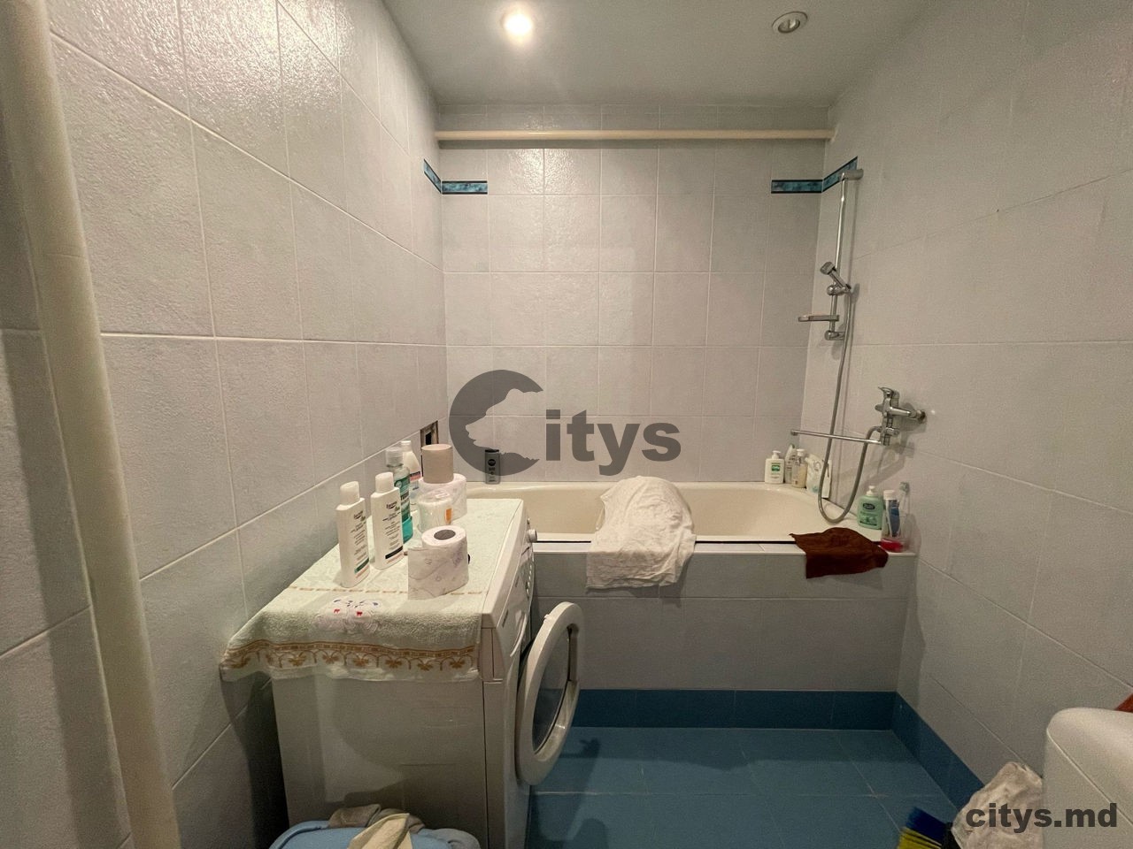 Apartament cu 2 camere, 55m², Ciocana, bd. Mircea cel Batran photo 4