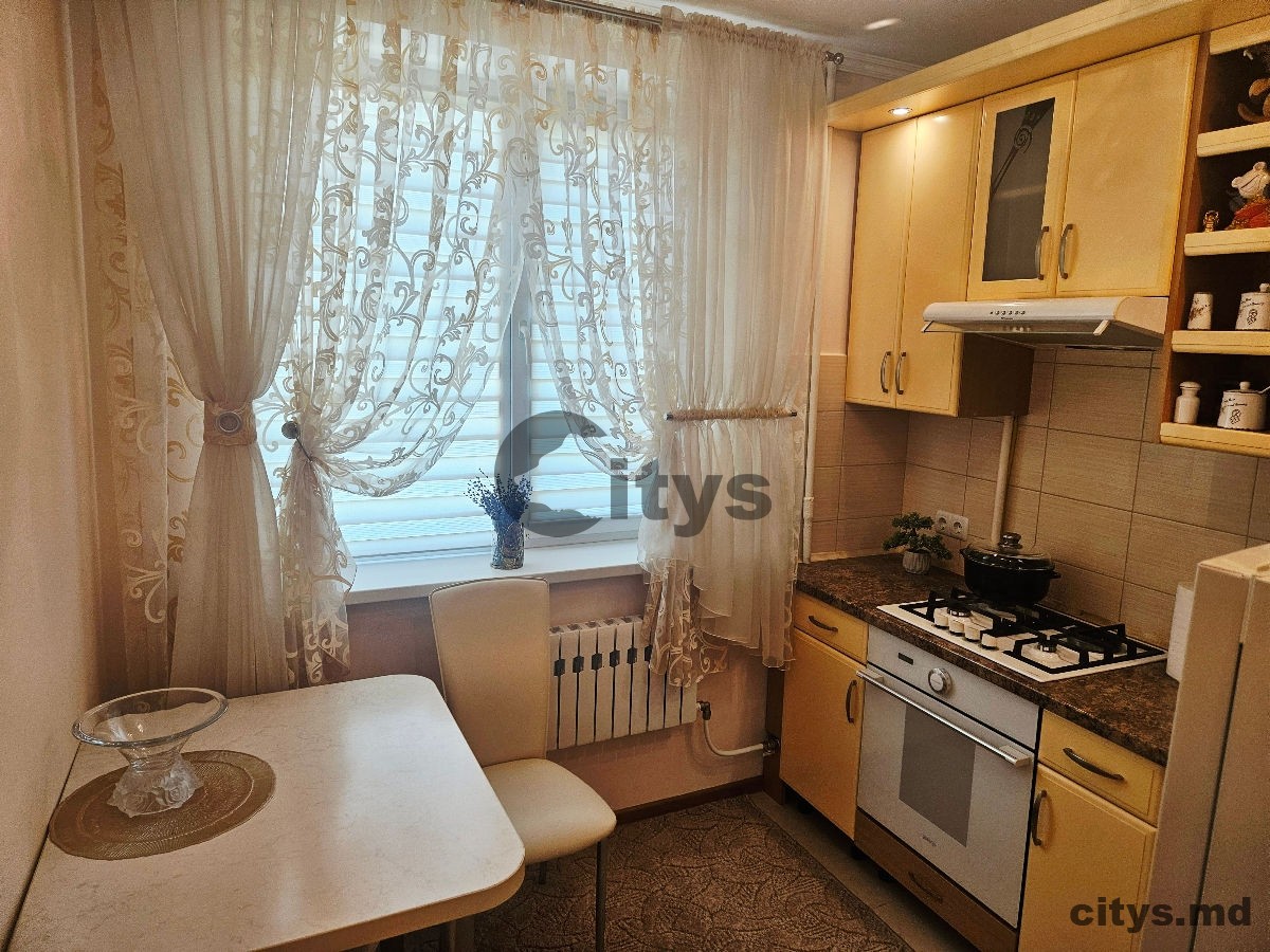 2-х комнатная квартира, 55м², Riscani, Studenţilor photo 1