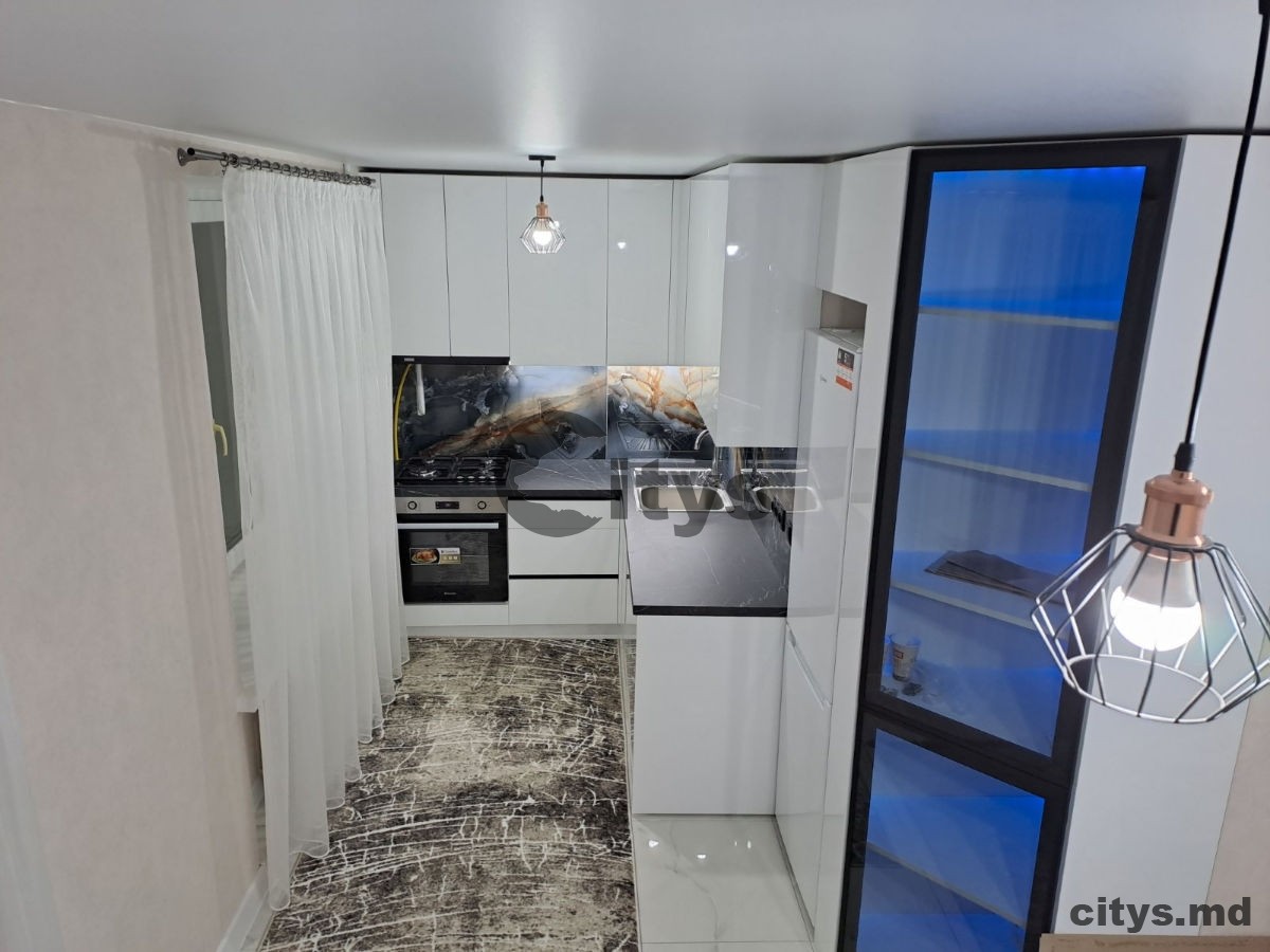 Apartament cu 2 camere, 60m², Botanica ,bd. Decebal photo 9