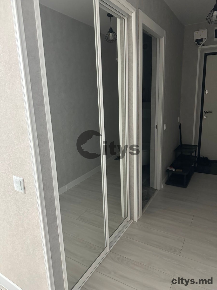 Apartament cu 2 camere, 60m², Botanica ,bd. Decebal photo 4