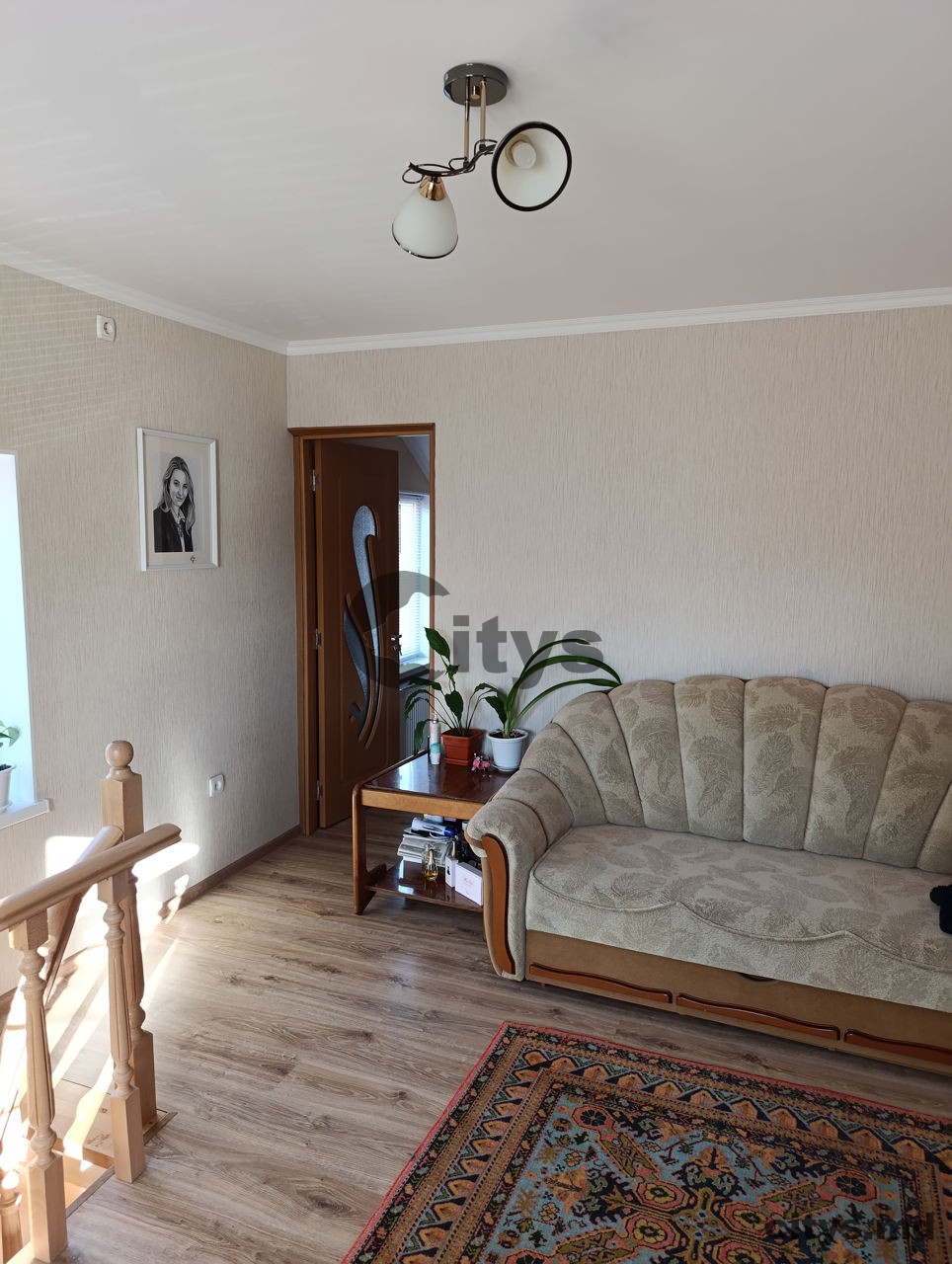 Apartament cu 4 camere, 80m², Strada București photo 0