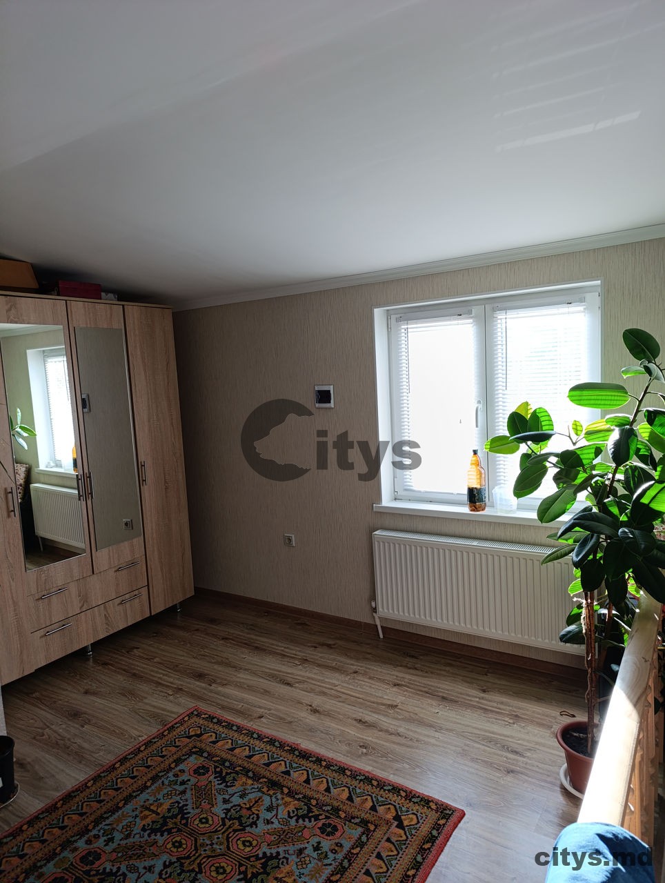Apartament cu 4 camere, 80m², Strada București photo 2
