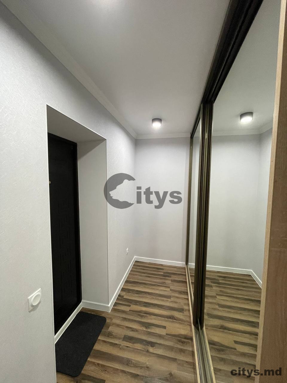 Garsonieră, 28m², str. Burebista photo 2