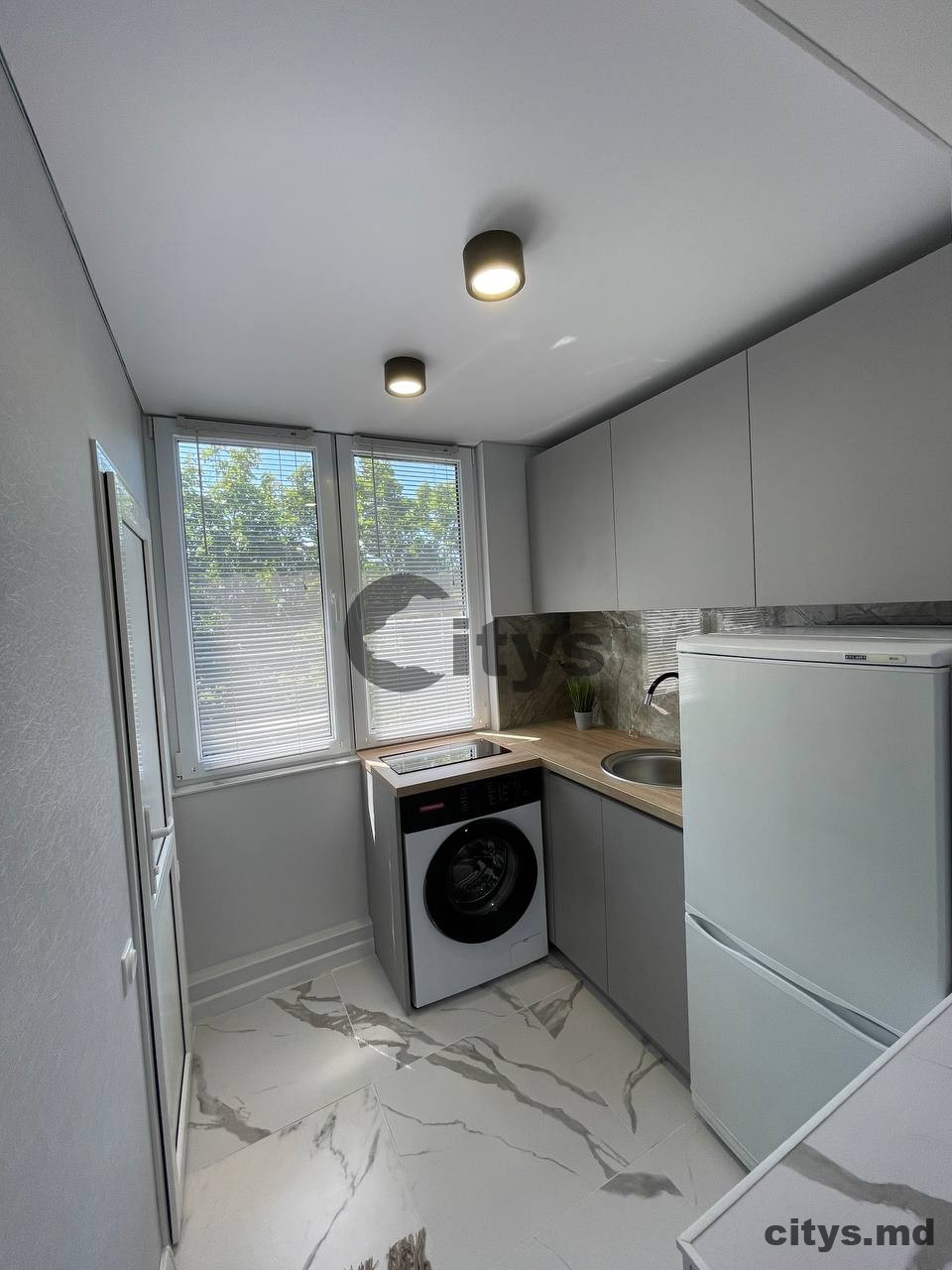 Garsonieră, 28m², str. Burebista photo 0