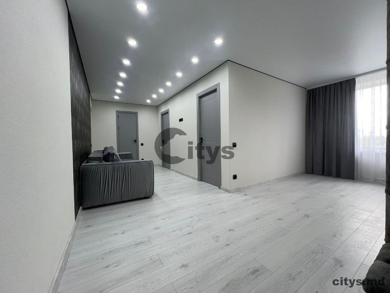 Apartament cu 3 camere, 75m², Buiucani, Vasile Lupu photo 2