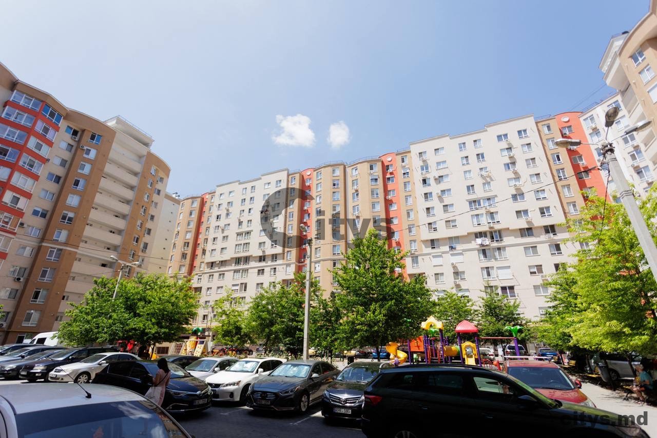 Apartament cu 2 camere, 68m², Ginta latina photo 0