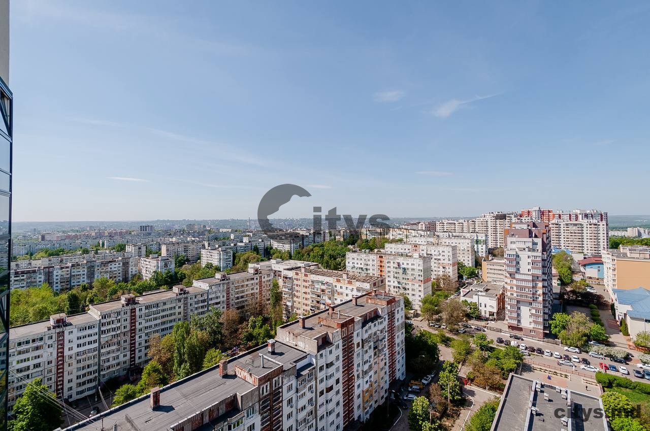 3-х комнатная квартира, 93м², Mircea cel Bâtrân photo 8