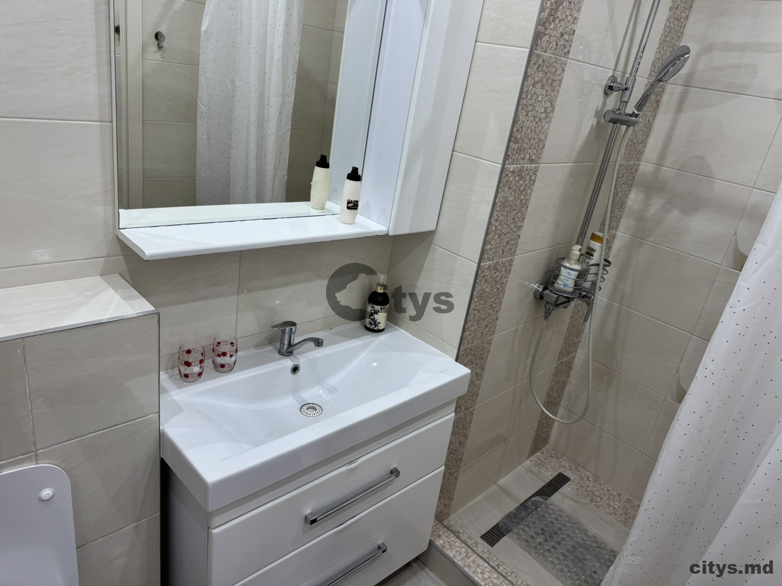 Chirie-Apartament cu 1 cameră, 50m², Дечебал photo 3