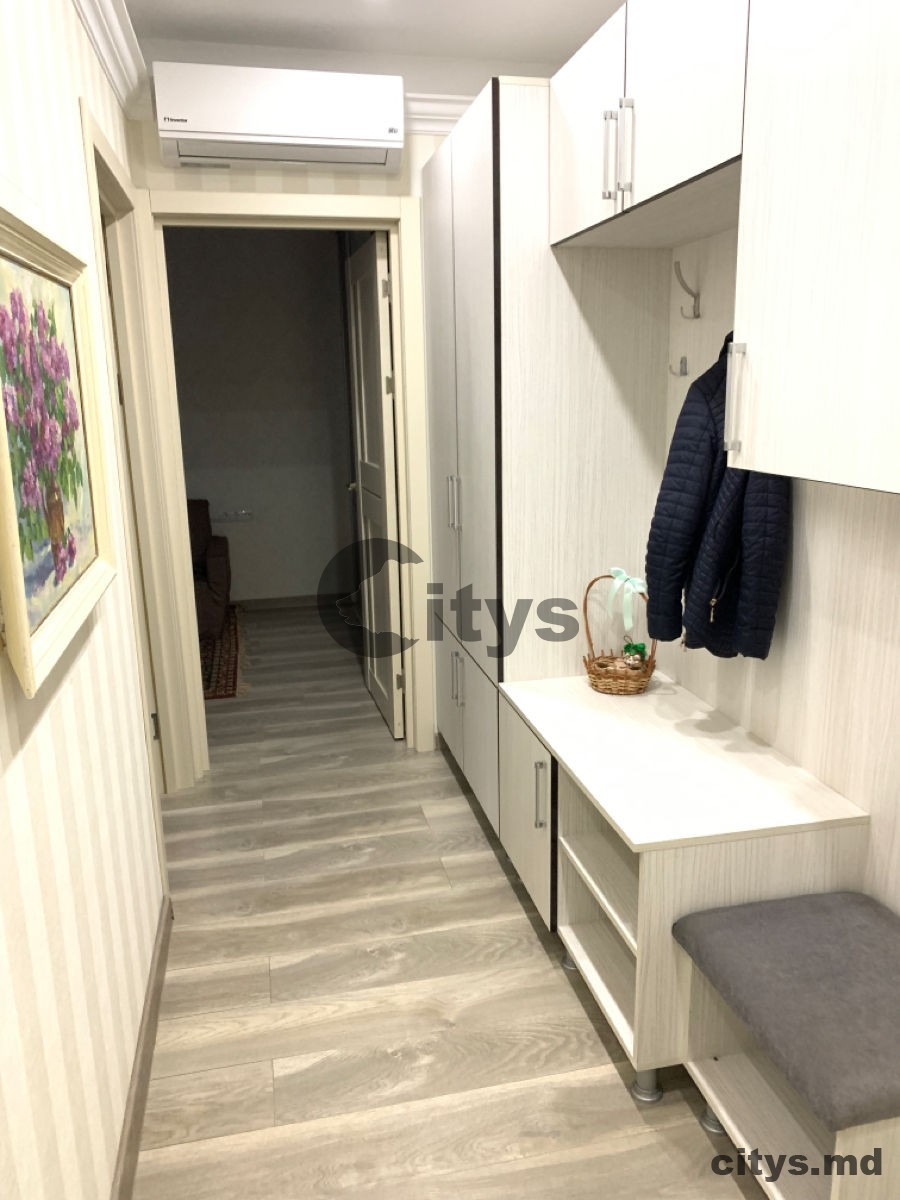 сдается-2-х комнатная квартира, 65м², центр, Alexei Sciusev photo 2