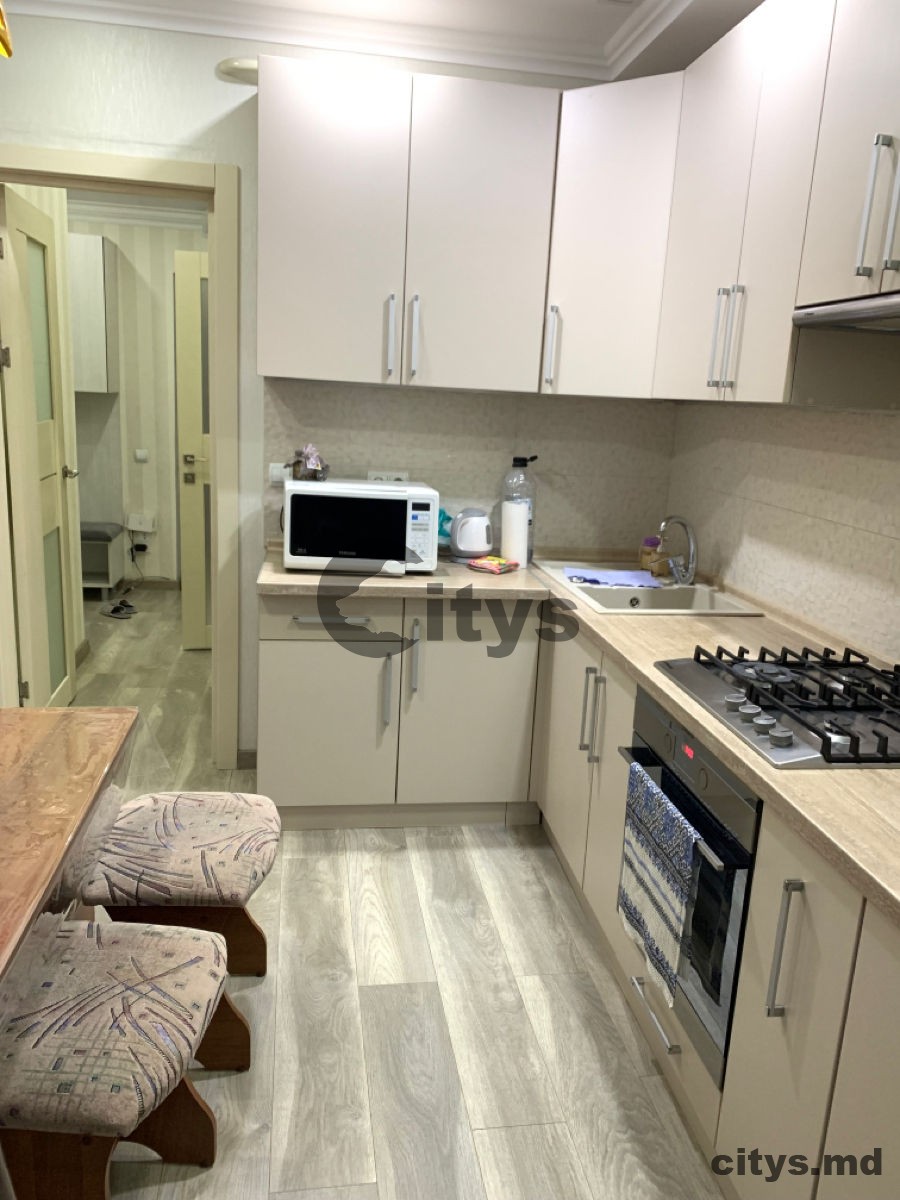 сдается-2-х комнатная квартира, 65м², центр, Alexei Sciusev photo 4