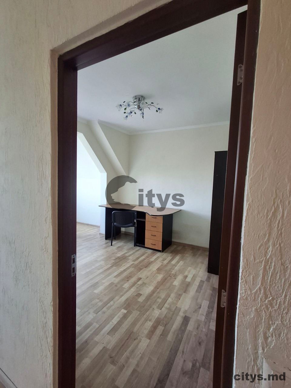 chirie- Apartament cu 2 camere, Centru 45m², Конструкторилор photo 4