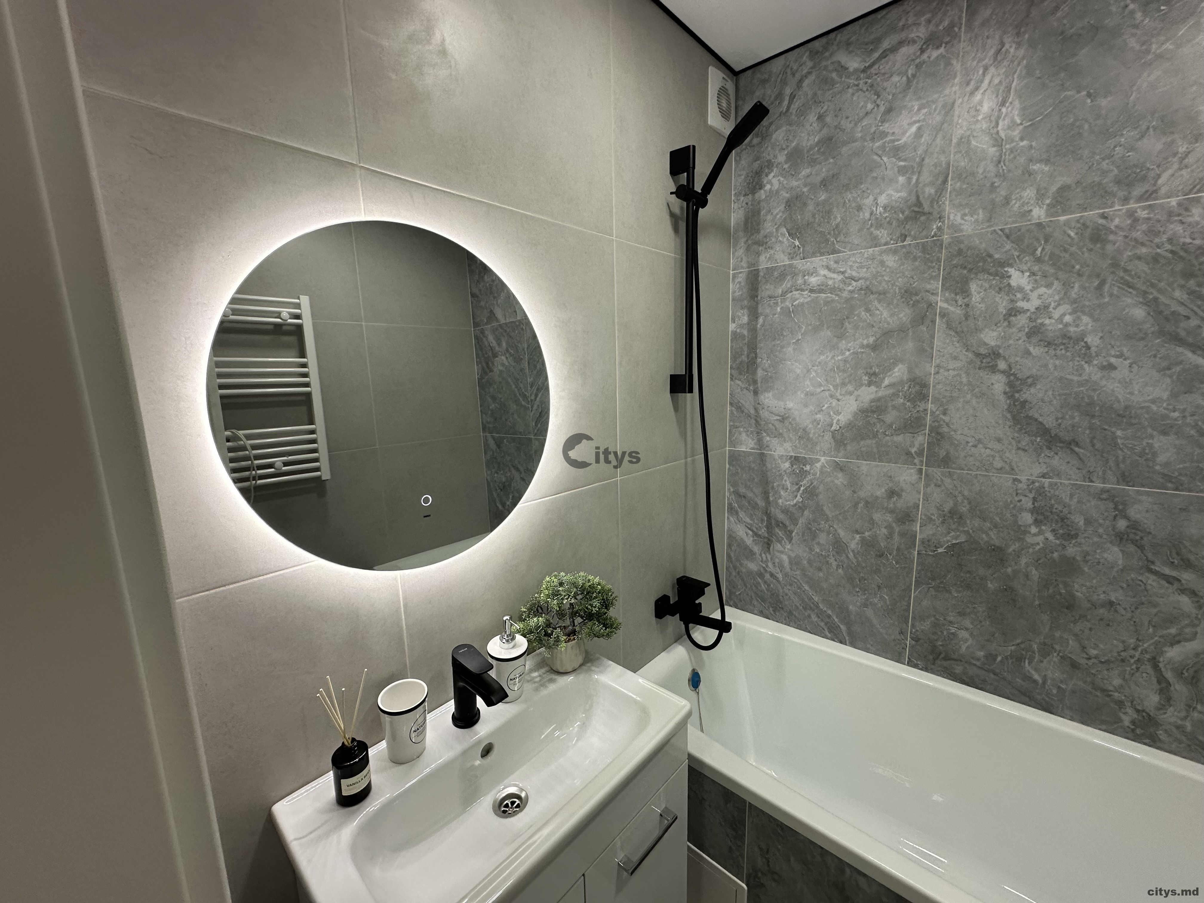 Apartament cu 2 camere, 54m², Petru Zadnipru photo 18
