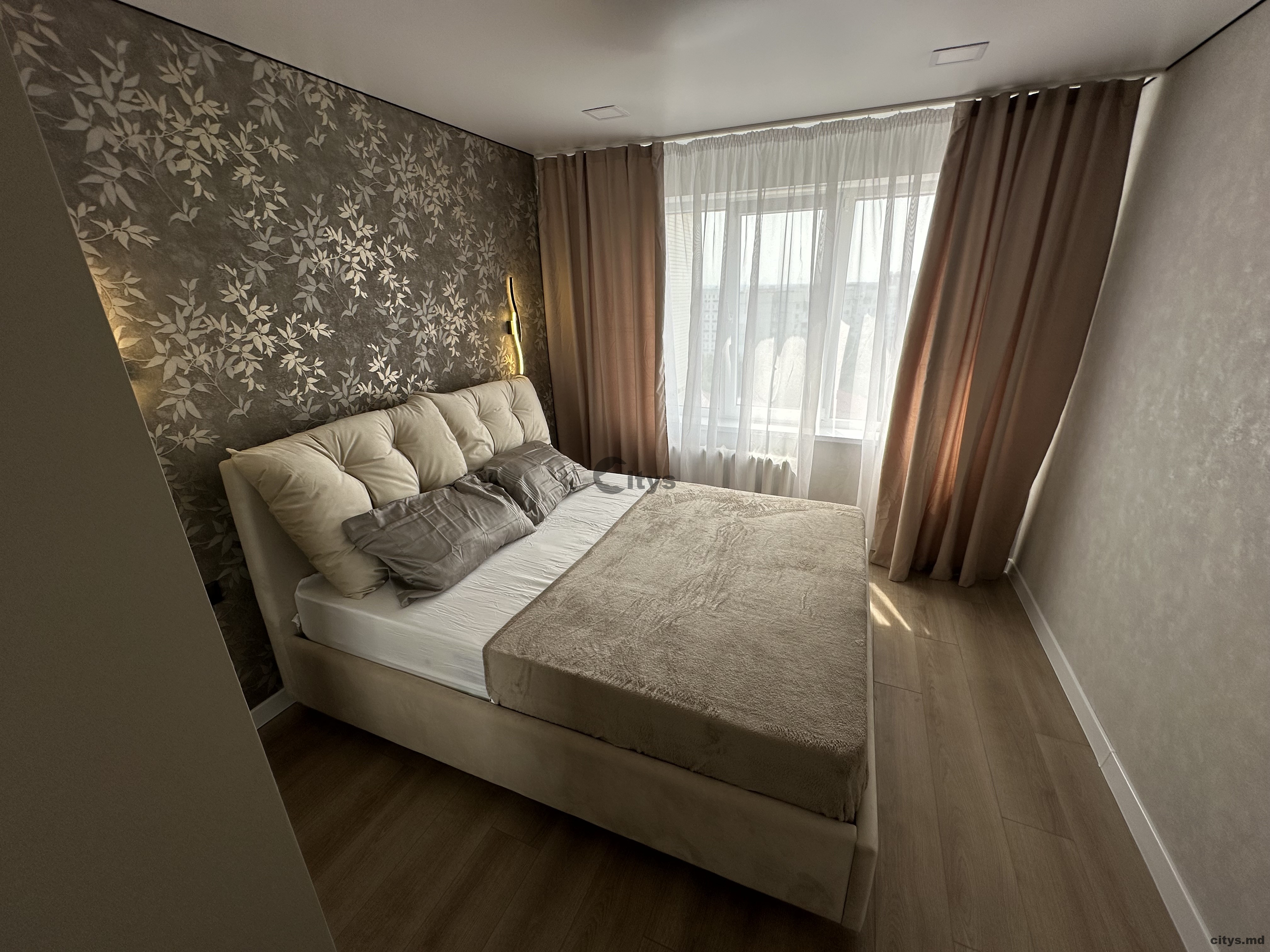 Apartament cu 2 camere, 54m², Petru Zadnipru photo 0