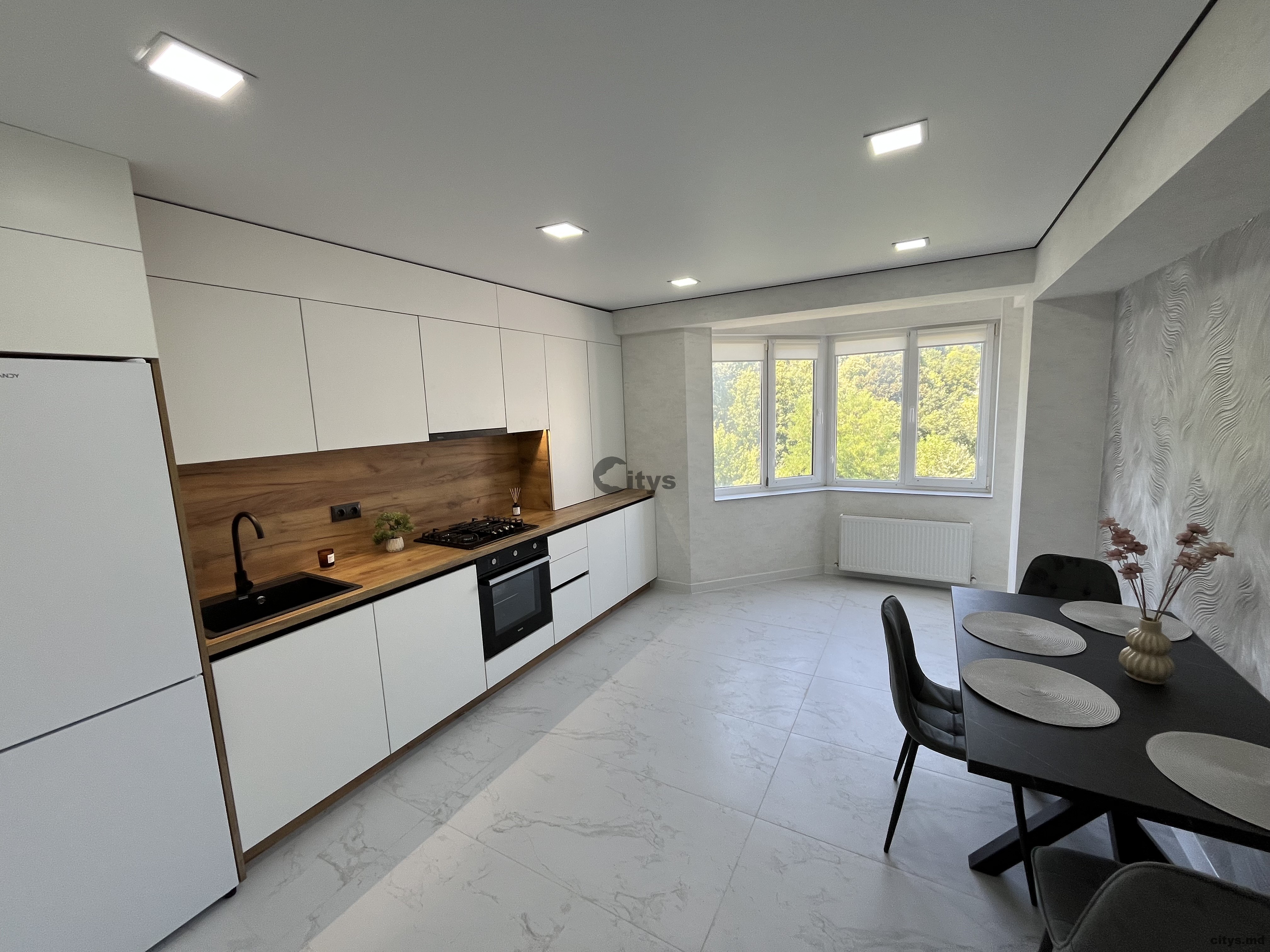 3-х комнатная квартира, 105м², Buiucani, Calea Ieșilor photo 3